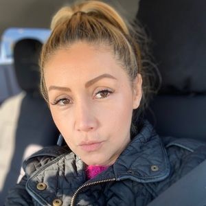 Meet your Posher, Samanta